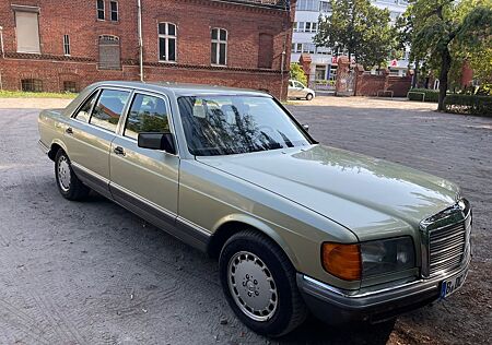 Mercedes-Benz 380 380SEL