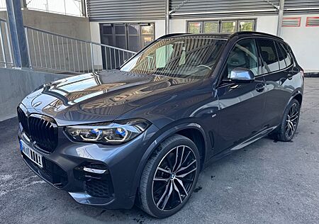 BMW X5 xDrive40d Arktikgrau Brillanteffekt