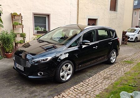 Ford S-Max TDCi 180ps AWD 7 Sitz Leder Full LED Titan