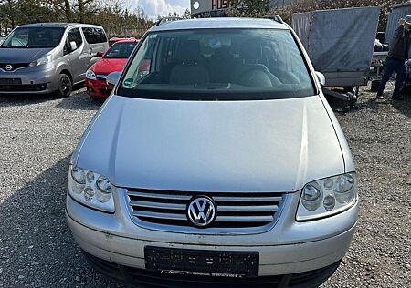 VW Touran Volkswagen Trendline