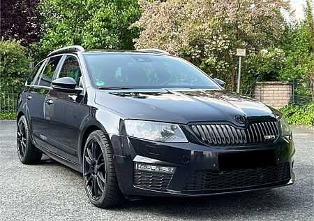 Skoda Octavia 2.0 TDI DSG RS Combi RS