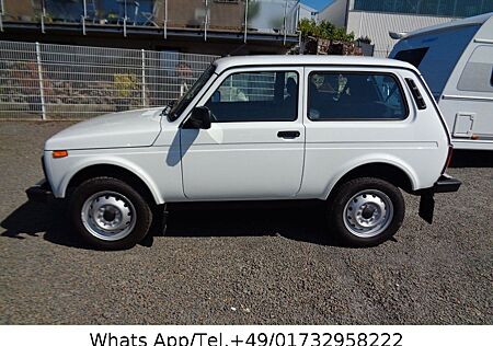 Lada Niva 15tkm 4x4