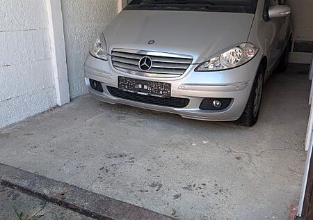 Mercedes-Benz A 150 ELEGANCE Elegance