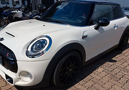 Mini Cooper S CooperS GSD/18 Zoll/Navi/LED/JCW/Klappen Auspuff
