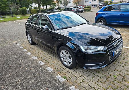 Audi A3 2.0 TDI S tronic Ambiente Sportback Ambiente