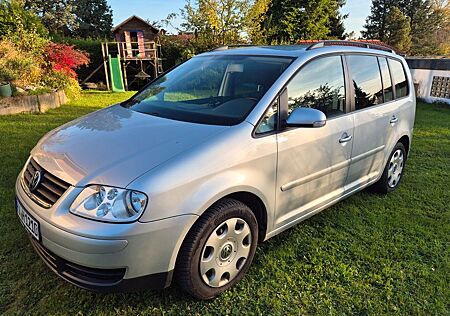 VW Touran Volkswagen 2.0 FSI Trendline Trendline