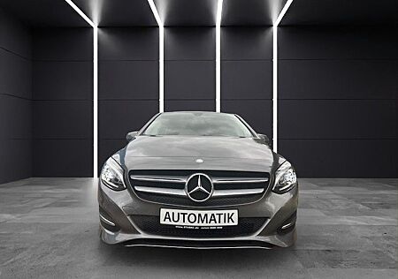 Mercedes-Benz B 180 Style/LED/AHK/Kamera/Tempomat/Multifuk/PDC
