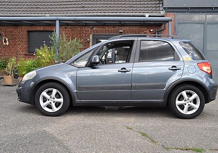 Suzuki SX4 1.6 VVT 2WD Comfort Dance AHK, NAVI, SZ