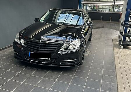 Mercedes-Benz E 500 AVANTGARDE 5.5L