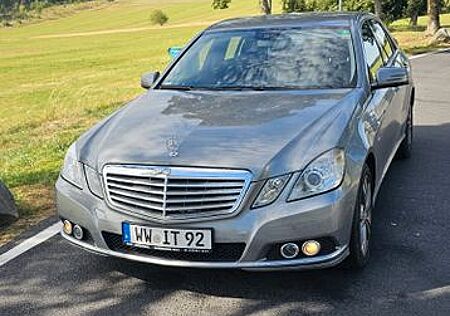 Mercedes-Benz E 220 CDI BlueEFFICIENCY -