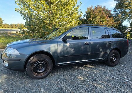 Skoda Octavia gebraucht kaufen Skoda Octavia Combi 1.6 Classic Classic