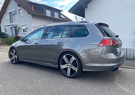 VW Golf Volkswagen 2.0 TSI DSG 4MOTION BMT R Variant R