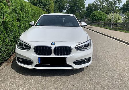 BMW 118i - Vollausstattung , Baujahr 2018