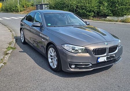 BMW 530d A Luxury Line Luxury Line VOLL/TOP GEPFLEGT