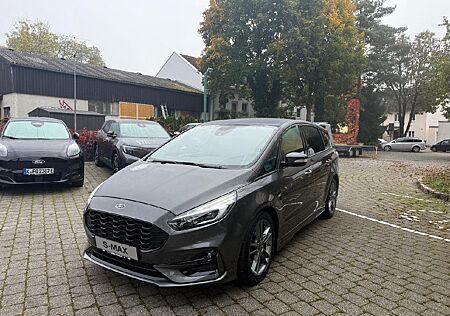 Ford S-Max Hybrid ST-Line