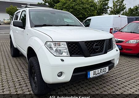Nissan Pathfinder 2.5 dCi Elegance Allrad 7 Sitzer