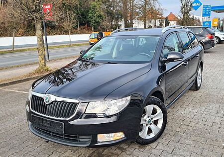 Skoda Superb Superb2.0TDI-6G*1HAND*AHK+NAV+KLIMAU+SHZ+WIE-NEU