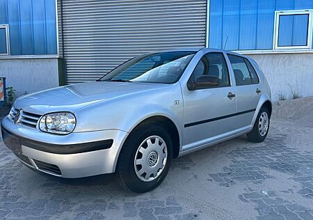 VW Golf Volkswagen 1.4 Edition *1 Hand *
