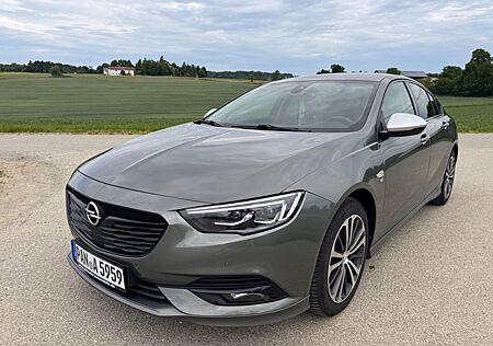 Opel Insignia 2.0 BiTurbo Diesel Utlima Ex Auto 4...