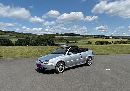 VW Golf Volkswagen 2.0 Classicline Cabriolet Classicline