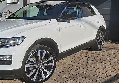VW T-Roc Volkswagen 2.0 TDI SCR DSG Style, 19 Zoll Suzuka