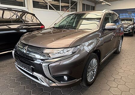 Mitsubishi Outlander PHEV Basis Spirit 4WD