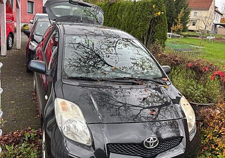 Toyota Yaris 1,0-l-VVT-i -