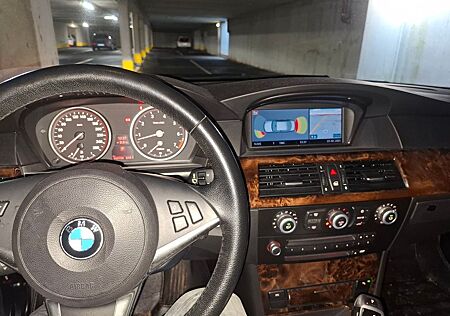 BMW 540i A -