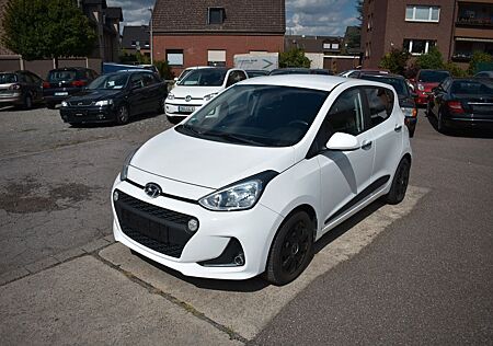 Hyundai i10 Style*Klimaautomatik*SHZ*PDC*ALU*39900 km*