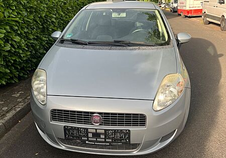 Fiat Punto 1.4 8V Klima, NAVI, mit TÜV neu...