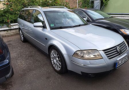 VW Passat Variant Volkswagen 4.0 W8 4motion Variant W8