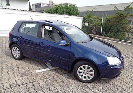 VW Golf Volkswagen 1.6 FSI Aut.5.tg. 99 tkm Climatronic & EGSD