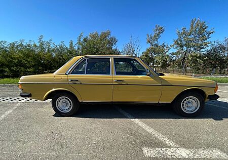 Mercedes-Benz 300 d