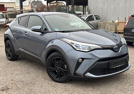 Toyota C-HR Hybrid Team D