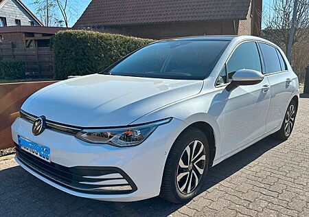 VW Golf Volkswagen 1.5 eTSI 110kW DSG Life von WA mit Garantie