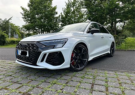Audi RS3 2.5 TFSI S tronic quattro - gletscherweis