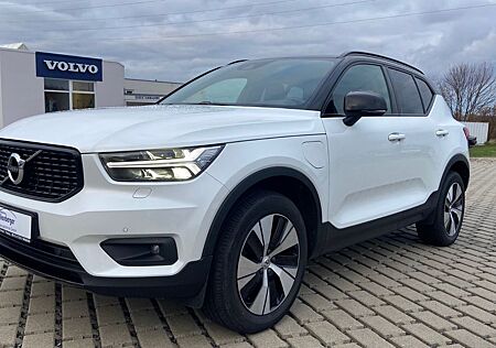 Volvo XC 40 XC40 R Design Expression Recharge Plug-In