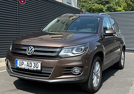 VW Tiguan Volkswagen 2.0 TDI 125kW 4MOTION Sport & Style S...