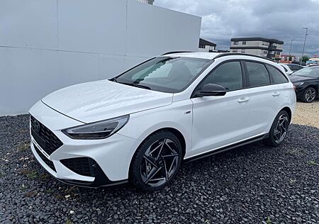 Hyundai i30 Kombi IMPRESSION DCT ACC NAVI RFK WP 1.5 ...