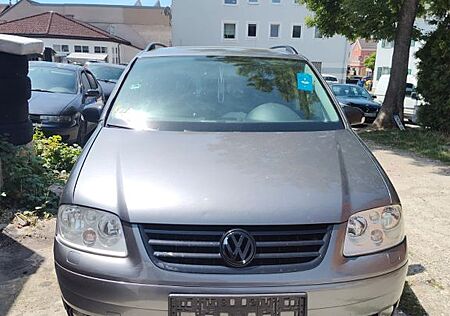 VW Touran Volkswagen 1.9 TDI DSG Highline Highline