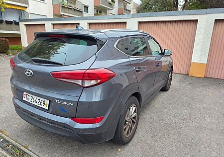Hyundai Tucson blue 1.7 CRDi DCT Style 2WD Style