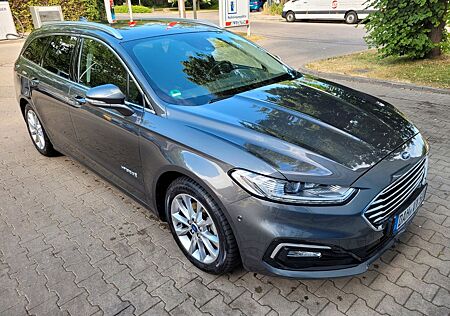 Ford Mondeo 2,0 Hybrid Titanium Automatik Turnier...