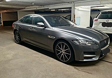 Jaguar XF 20d AWD British Design Edition R-Sport