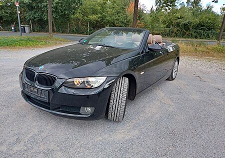 BMW 325i Cabrio -e93 El.verdeck Xenon Leder M-Felgen