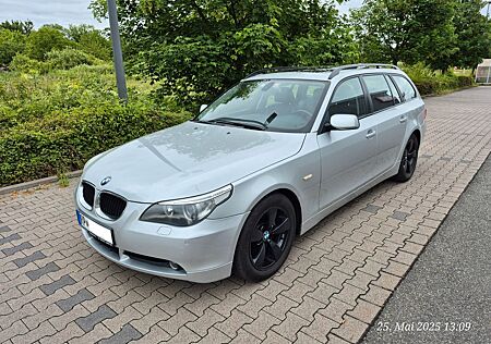 BMW 523i A touring -