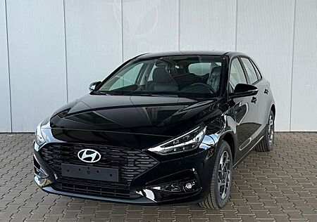 Hyundai i30 1.5 DPI SH,LED,NAVI,TEMPOMAT UVM