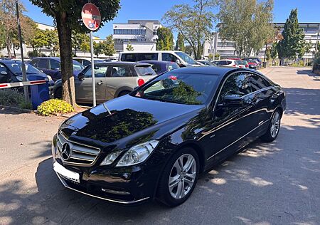 Mercedes-Benz 200