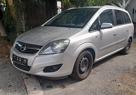 Opel Zafira B Innovation Benzin / Autogas / 7 Sitzer