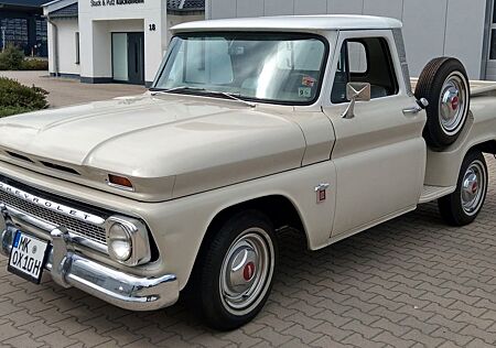 Chevrolet C10 Pick Up ORIGINAL V8 !!!