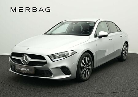 Mercedes-Benz A 200 d Lim Kamera+MBUX+PTS